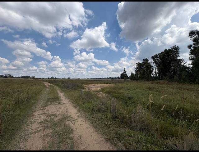 3,866M² VACANT LAND FOR SALE IN VAALPARK
